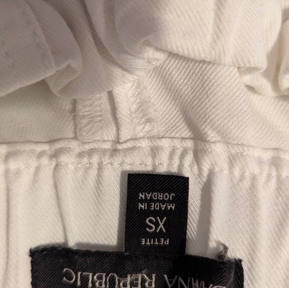 Banana Republic Linen Pants - Size XS Petite - Comfortable & Stylish - Picture 3 of 3